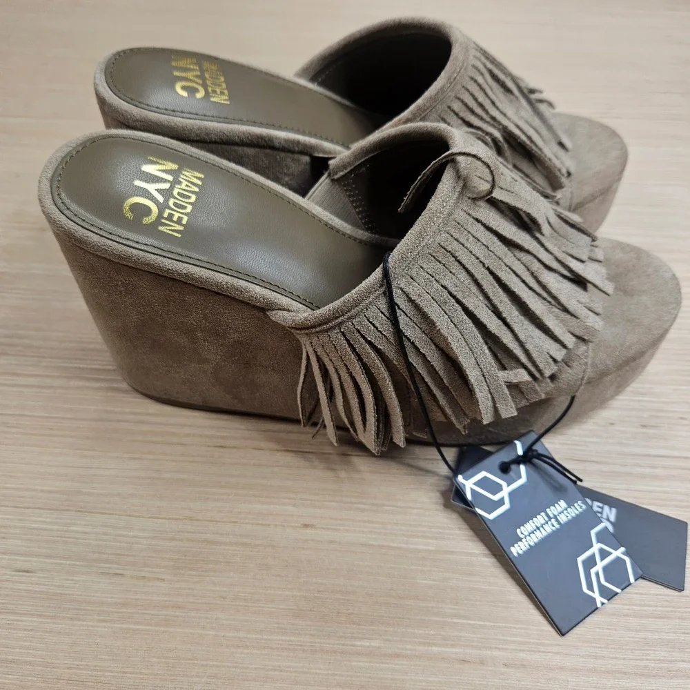 Madden NYC Boho Wedge Women 7 Taupe Fringe Platform Sandals NEW